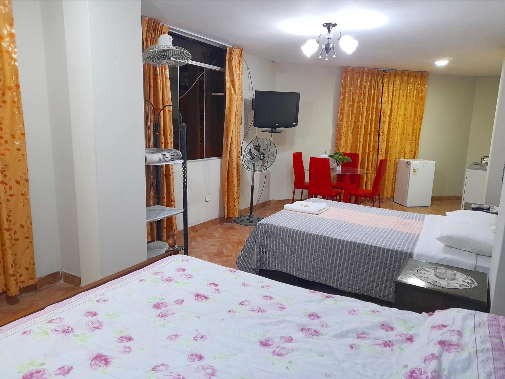 فندق Travel House إِكا المظهر الخارجي الصورة